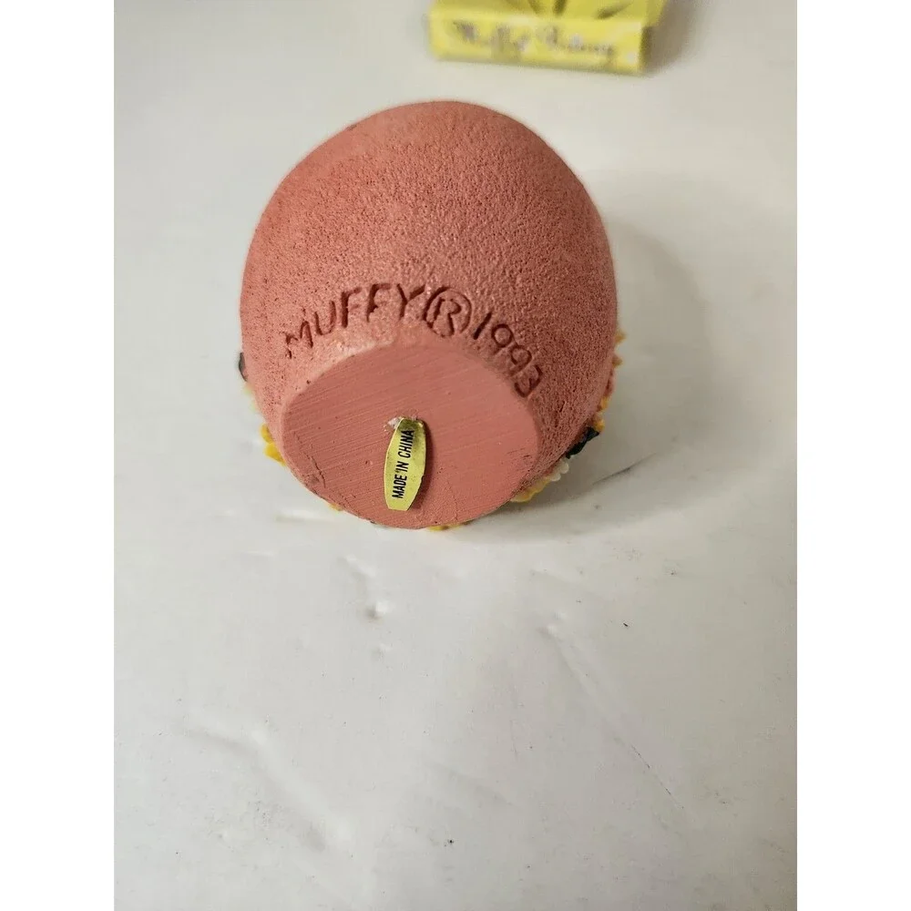 1993 Muffy Vanderbear Collection- Egg Painting Collector Egg